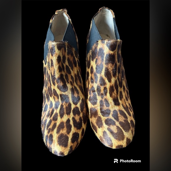 NWOB INC International Leopard Platform Heels - Picture 6 of 15